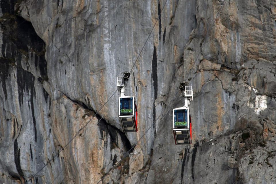 Camaleño: Fuente Dé Cable Car Ticket Ride - Fuente Dé Cable Car: the moment you feel the Picos in your bones