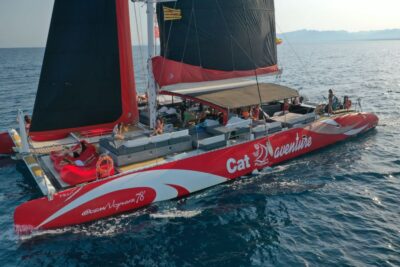 Cambrils: Catamaran Cruise with Drinks and BBQ Lunch Option - Getting to the boat: Salou taxis vs the Cambrils bus