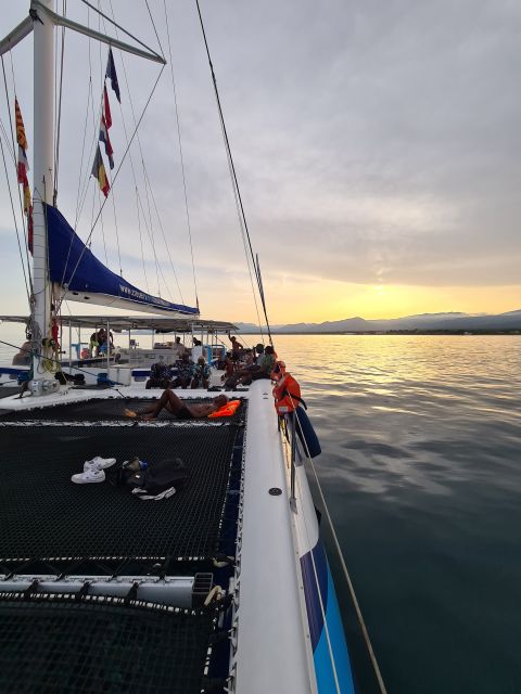 Cambrils: Costa Dorada Sunset Catamaran Cruise with Drinks - Swimming setup: where the comfort comes from
