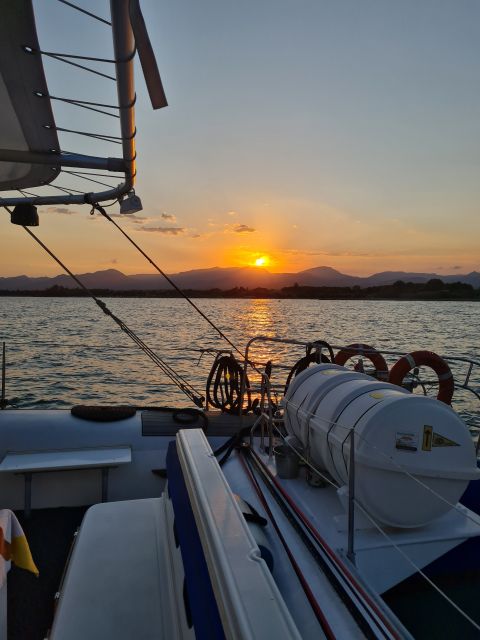 Cambrils: Costa Dorada Sunset Catamaran Cruise with Drinks - Who should book this cruise (and who might skip it)