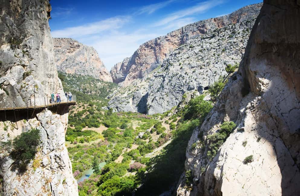 Caminito Del Rey From Málaga: Round-Trip Bus + Tour with Official Guide - Timing on the trail: comfort, photos, and pacing