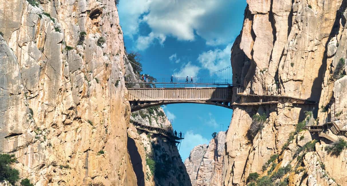 Caminito Del Rey From Málaga: Round-Trip Bus + Tour with Official Guide - Value and why this combo makes sense from Malaga