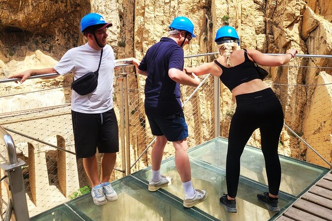 Caminito del Rey Group Walking Tour - The gate area: why the guide makes a difference