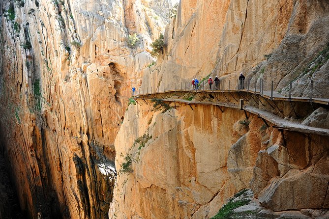 Caminito del Rey Small Group Tour from Malaga with Picnic - On the Caminito del Rey walk: what “easy” really feels like