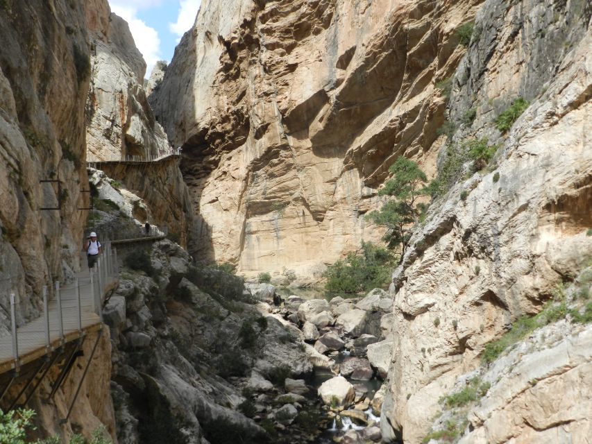 Caminito del Rey: Trekking Tour with Hiking Guide - Should you book the Caminito del Rey trekking tour with a hiking guide?