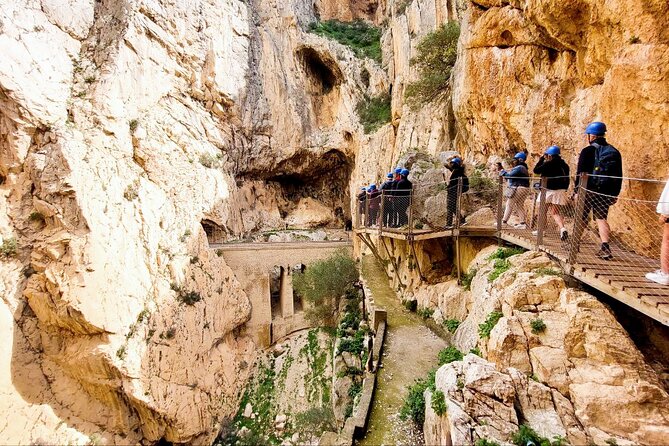 Caminito del Rey with Pickup from Nerja, Torrox and Torre del Mar - What the walk is like: platforms, views, and a steady pace