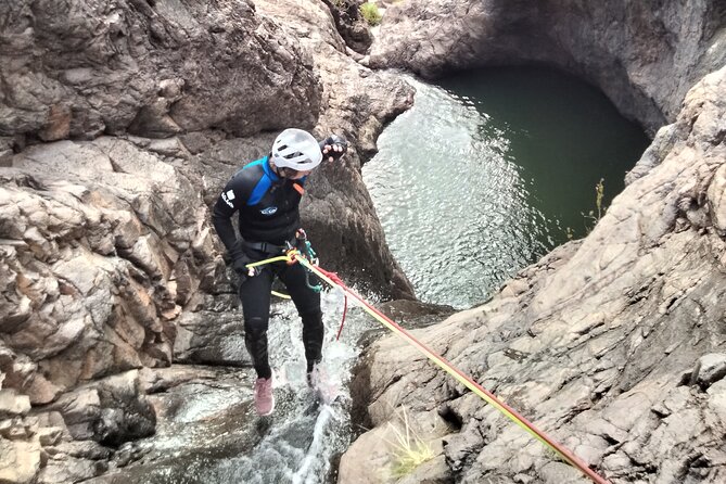 Canyoning in Gran Canaria: The Hidden Waterfalls and Magic Pools - What makes RockNatour’s guide style work on this route