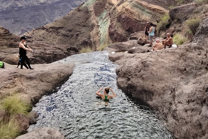 Canyoning in Gran Canaria: The Hidden Waterfalls and Magic Pools - Weather and comfort: the small realities of canyoning