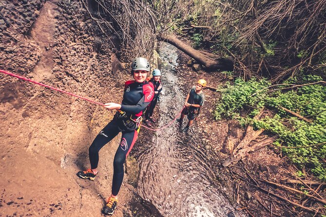 Canyoning with Waterfalls in the Rainforest - Small Groups ツ - The Small-Group Format (Up to 8) and the 10:00 Start
