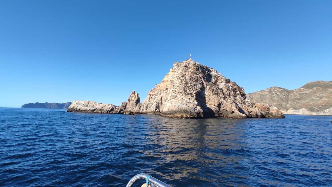 Cartagena: Guided boat tour to Isla de las Palomas - The mineral-rock coves of Fatares Beach: where color gets weird (in a good way)