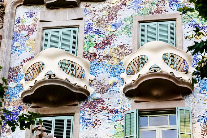Casa Batllo Admission Ticket with Intelligent Audio Guide - Attic and roof terrace: dragon-back chimneys and the payoff views