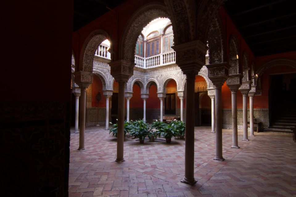 Casa de Salinas Entry Ticket with Audio Guide - Patio Time: Mudéjar Arches and the 16th-Century Layout