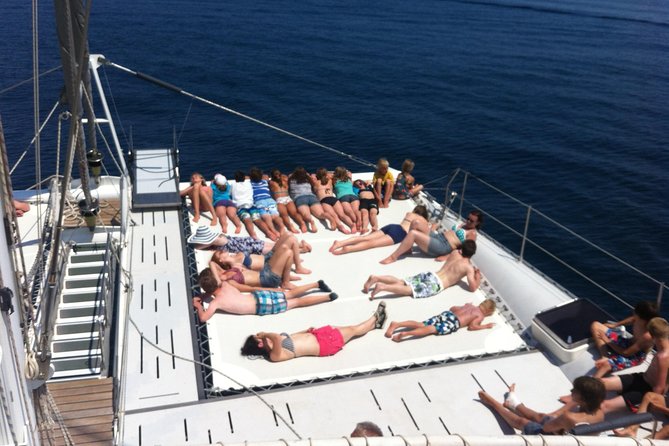 Catamaran ride -Costa Brava with barbecue and drinks. Familiar. - Sailing the Costa Brava northbound toward Tossa