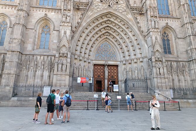 Cathedral of Barcelona Entrance Ticket - Optional Private Guide - Chor Entrance and Chapter Hall: Small Stops With Meaning
