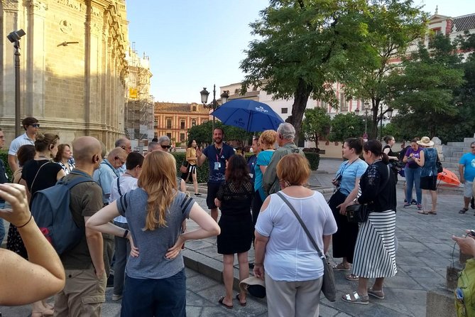 Cathedral of Seville English Guided Tour with Skip the Line & Access to Giralda - Stop 1: Seville Cathedral Entry and the Sights That Actually Explain It