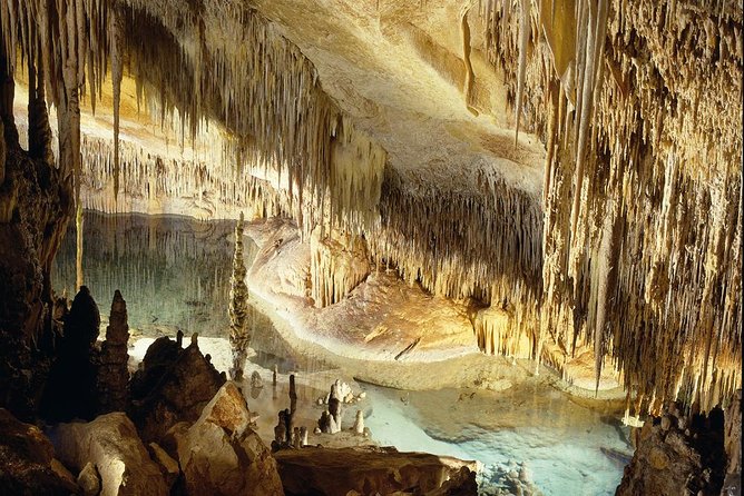 Caves of Drach Half-Day Tour with Boat Trip and Music Concert - Lake Martel concert: where the show really happens