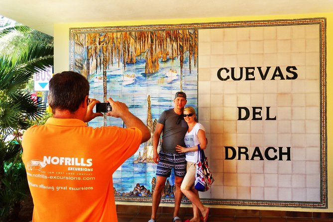 Caves of Drach Half-Day Tour with Boat Trip and Music Concert - The guide and the onboard narration: where it turns from visit to experience