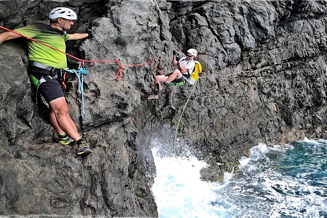 Coasteering Gran Canaria: The Atlantic Mountains Adventure Route - Safety Gear, Belays, and Why the Guide Changes Everything
