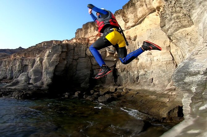 Coastering in Gran Canaria (Aquatic Route in the ocean cliffs) - Getting There: Playa Medio Almudes Meeting Point and 10:00 Start