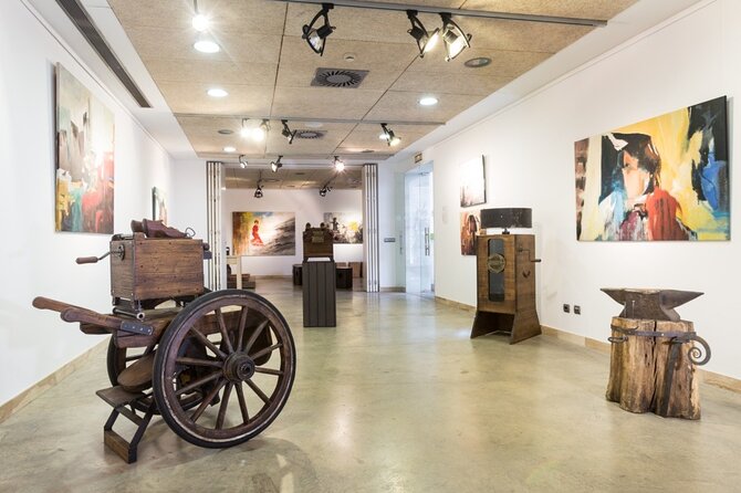 Combined ticket: Puro Flamenco Show + Flamenco Museum visit - Who should book this flamenco night?
