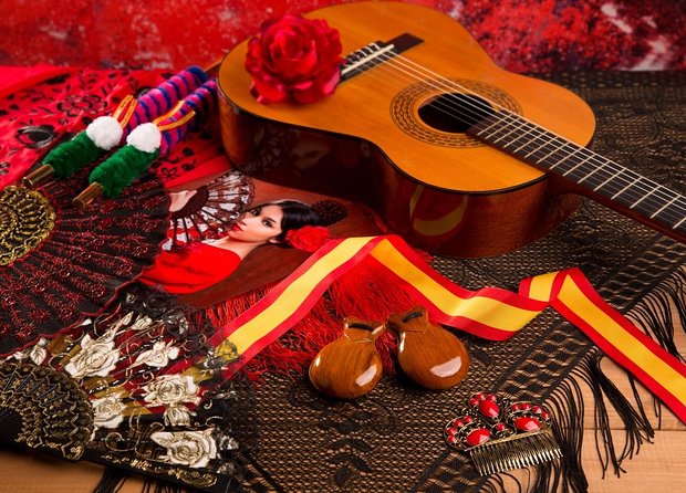 Cordoba Flamenco Show at Tablao El Cardenal with a Drink - Clap along and read the rhythm: what makes it feel local