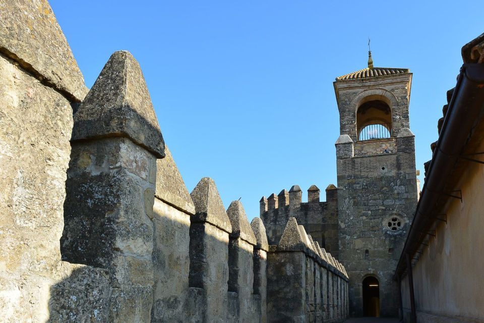 Cordóba: Gardens & Fortress of Catholic Monarchs Guided Tour - Where the Tour Starts at Avenida del Alcázar (and How to Find It Fast)