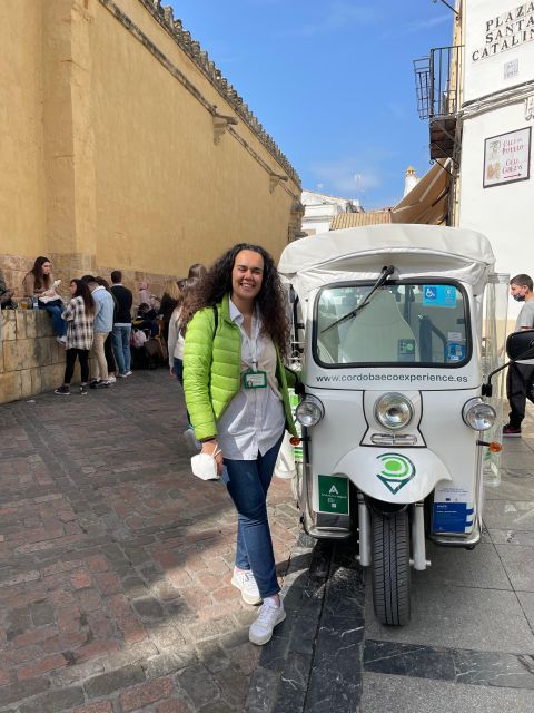 Córdoba: Guided City Tour by Tuk-Tuk - Roman Temple Photo Stop: First Glimpse of the Layers