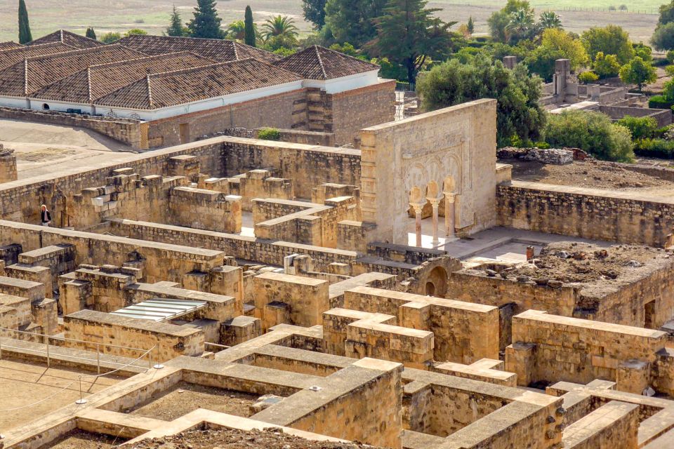 Córdoba: Guided Tour of Azahara Medina - What to bring for a comfortable visit in Andalusian heat