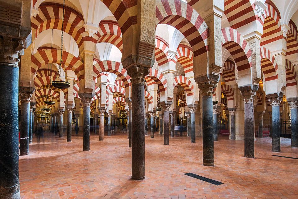 Córdoba Guided Tour of the Mosque, Jewish Quarter & Alcazar - Why this 4-hour Córdoba loop works when you’re short on time