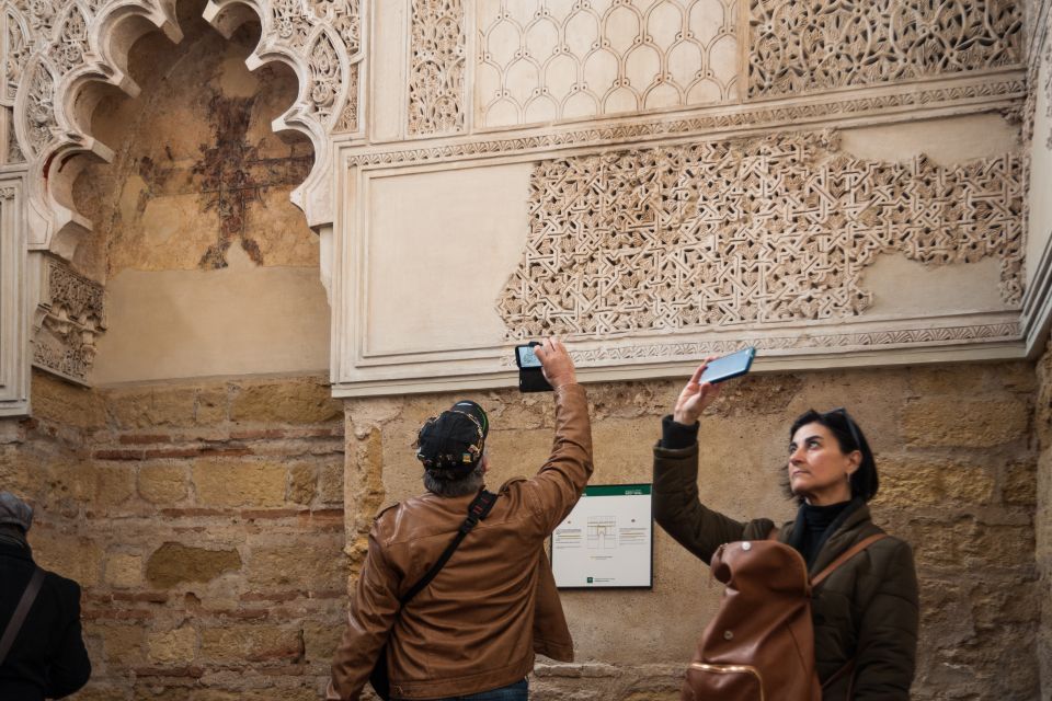 Cordoba: Jewish Quarter and Mosque-Cathedral Guided Tour - Grand finale: going inside the Mosque-Cathedral (Mezquita-Catedral)
