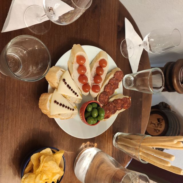 Córdoba: Local Wine Tasting Evening - What tapas add (and how to use them to your advantage)