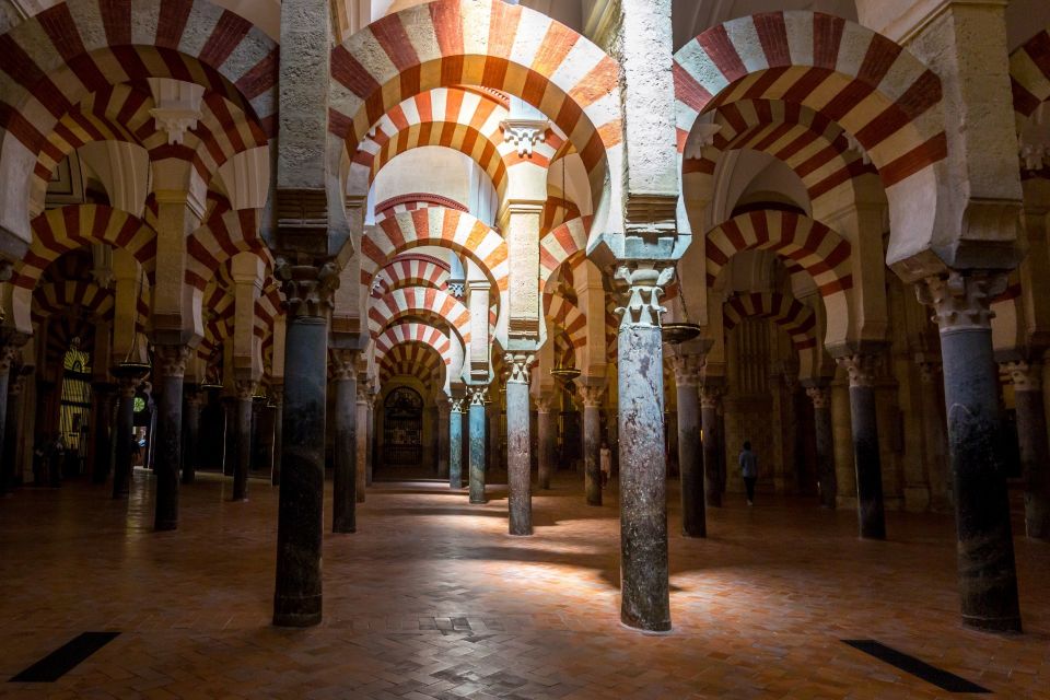 Córdoba: Mosque-Cathedral & Alcazar Guided Tour - Skip-the-Line and Included Entry: Is $42 Good Value?