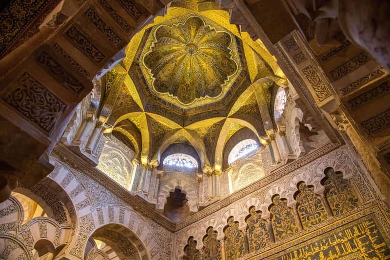 Córdoba: Mosque-Cathedral Guided Tour with Tickets Included - Key takeaways before you go