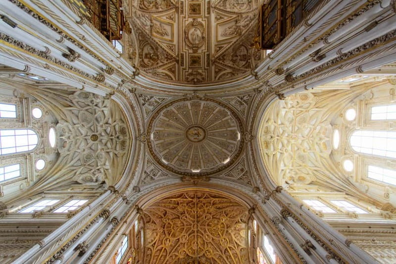 Córdoba: Mosque-Cathedral Guided Tour with Tickets Included - What you actually get for $38: tickets, guide, and time saved