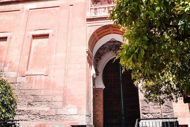Cordoba Mosque Guided Tour - Photo Ops Without Getting Lost: Interiors, Exteriors, and Timing