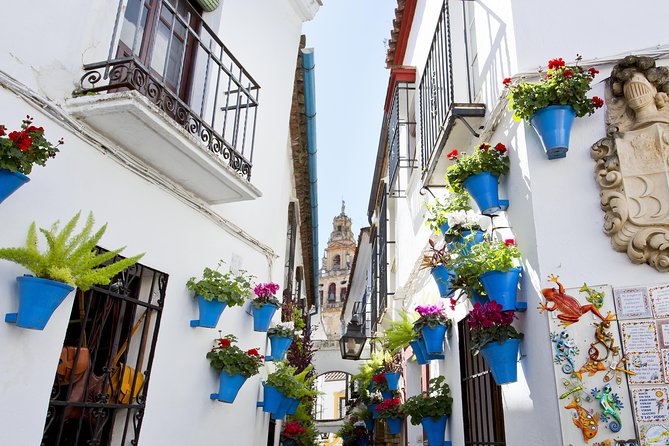 Cordoba Mosque & Jewish Quarter Guided Tour with tickets - Timed Entry and Headphones Inside the Mosque-Cathedral