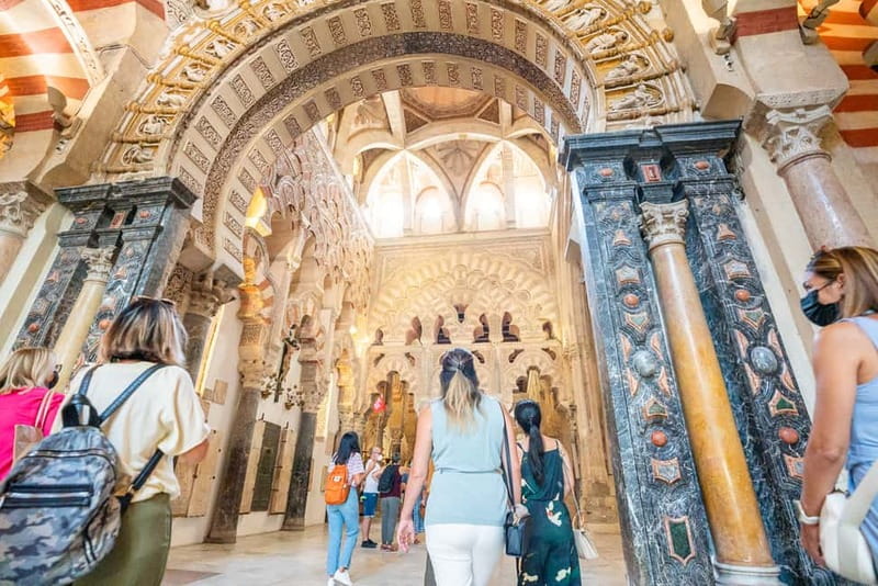 Córdoba: Mosque, Jewish Quarter & Tour with Ticket - Key Things You’ll Notice on This Tour