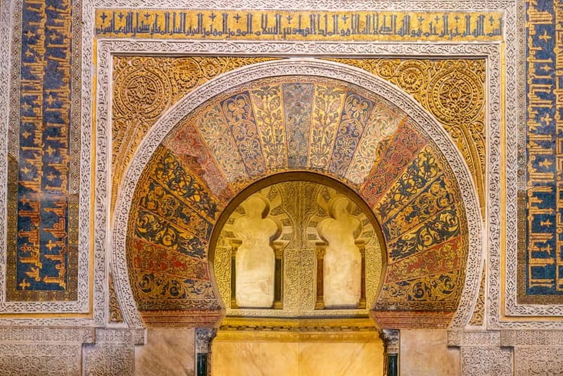 Córdoba: Mosque, Jewish Quarter & Tour with Ticket - Entering the Mosque-Cathedral Without the Chaos