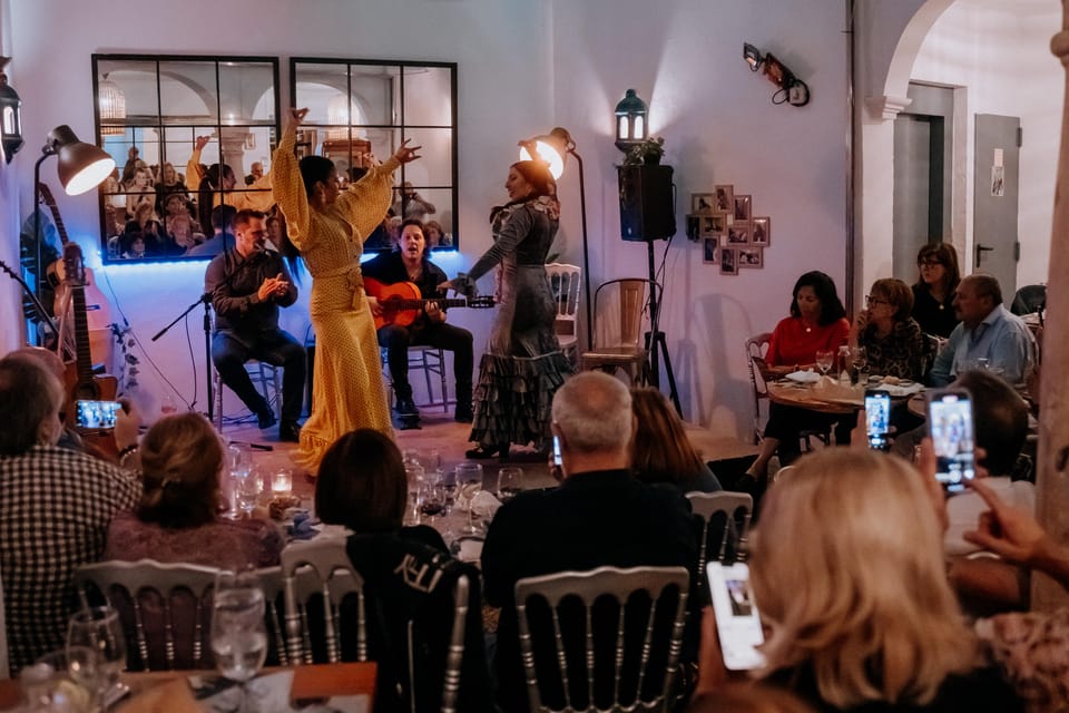 Córdoba: Tablao Flamenco at Doble de Cepa with Optional Meal - Who should book Doble de Cepa flamenco