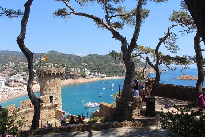 Costa Brava Day Sightseeing Tour with Boat Trip from Barcelona - Lloret de Mar in One Hour: Promenade Views and Saint Roma Church
