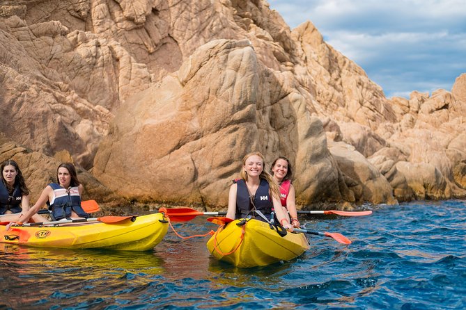Costa Brava Kayak & Snorkel Tour + Picnic from Barcelona - Coach From Barcelona to Costa Brava: Simple Start, Good Use of Time