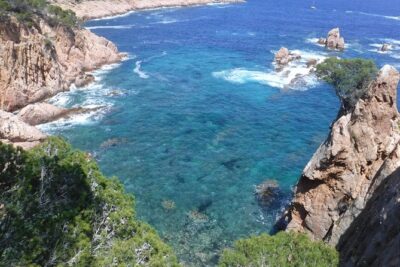 Costa Brava: Via Ferrata Cala del Molí - What You Actually Do on a Via Ferrata (Metal Aids and Cable Control)