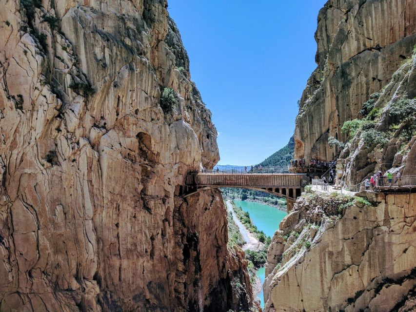 Costa del Sol: Caminito del Rey Guided Trip - The Licensed Guide Moment at Conde del Guadalhorce Dam
