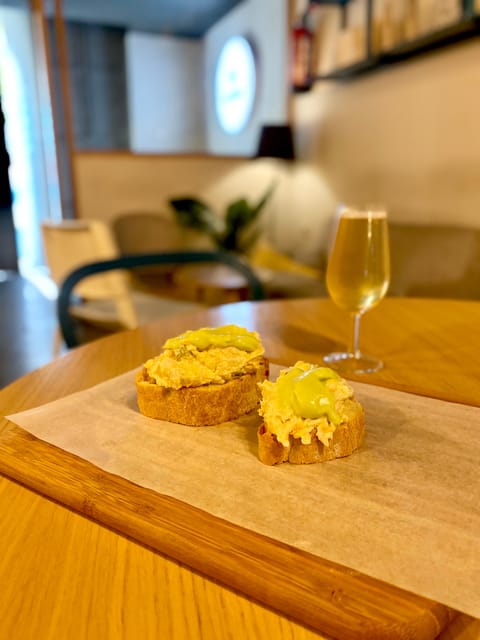 Craft Beer Tasting and tapas in Valencia - How the beer lineup works: sours, IPAs, and stouts on purpose