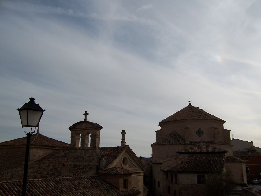 Cuenca: Medieval Old Town - The 16th-century height story: 12 stories on a cliffside city