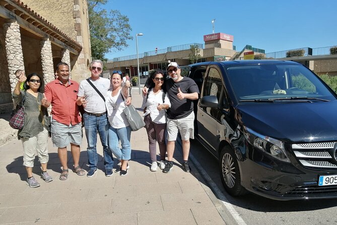 Dali Museum and Costa Brava Small Group Tour - Passeig de Gracia Drive: Gaudí Landmarks Without the Walking Sprint
