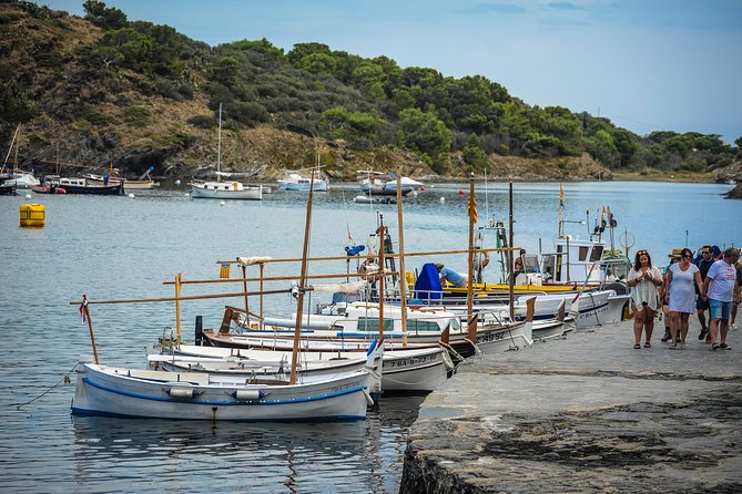 Dali Museum, House & Cadaques Small Group Tour from Barcelona - Lunch in Cadaqués or Sant Martí: plan your pace like it’s part of the tour