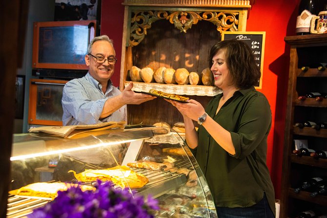 De Mercados: A Neighborhood Market and Food Tour - Timing, meeting point, and how not to get lost