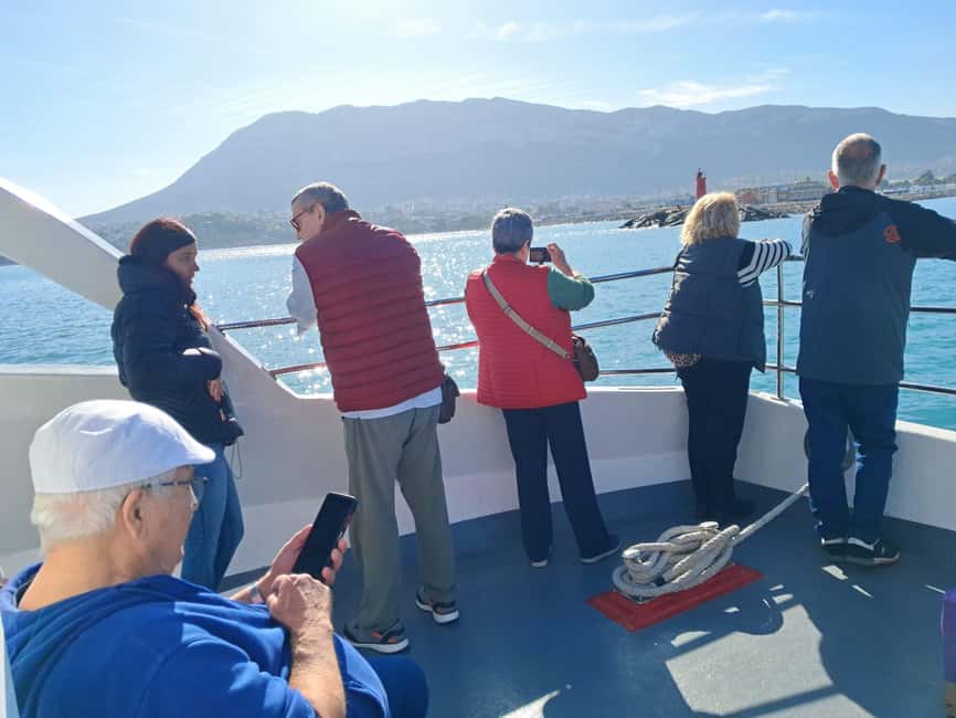 Denia: Cova tallada Catamaran Trip w/ Mussel Tasting & Wine - Fun music on board: small detail, real impact