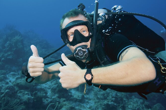 Discover PADI Diving in Barcelona - Videos and Souvenirs: Nice, But Watch for Fit and Setup